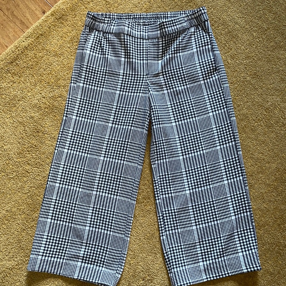 Old Navy wide leg pull on pants